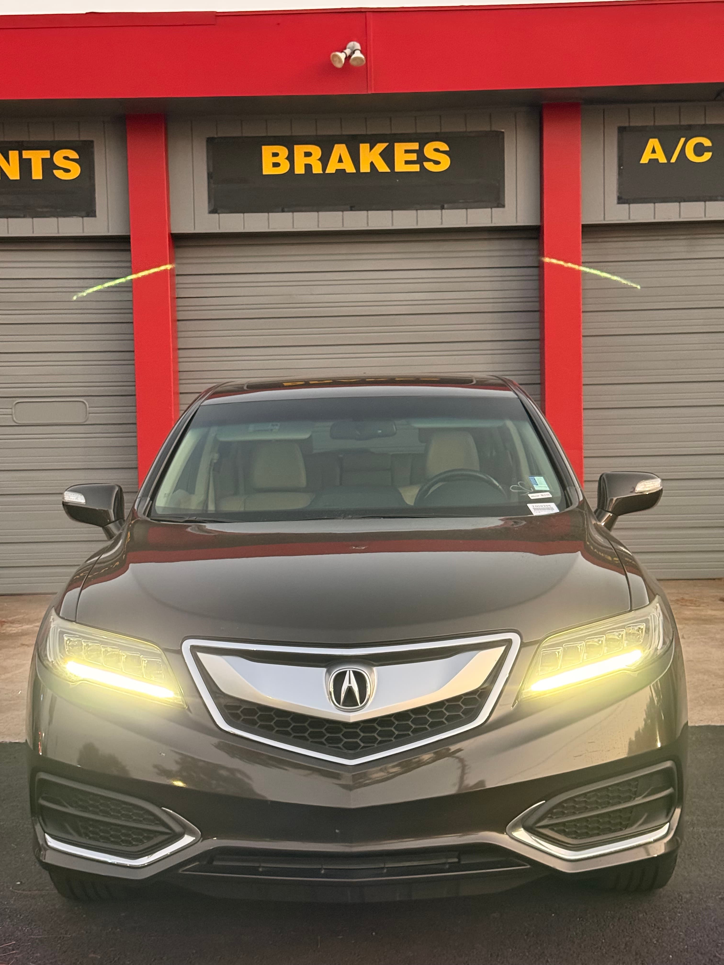 2017 Acura RDX W/TECHNOLOGY PKG photo 1