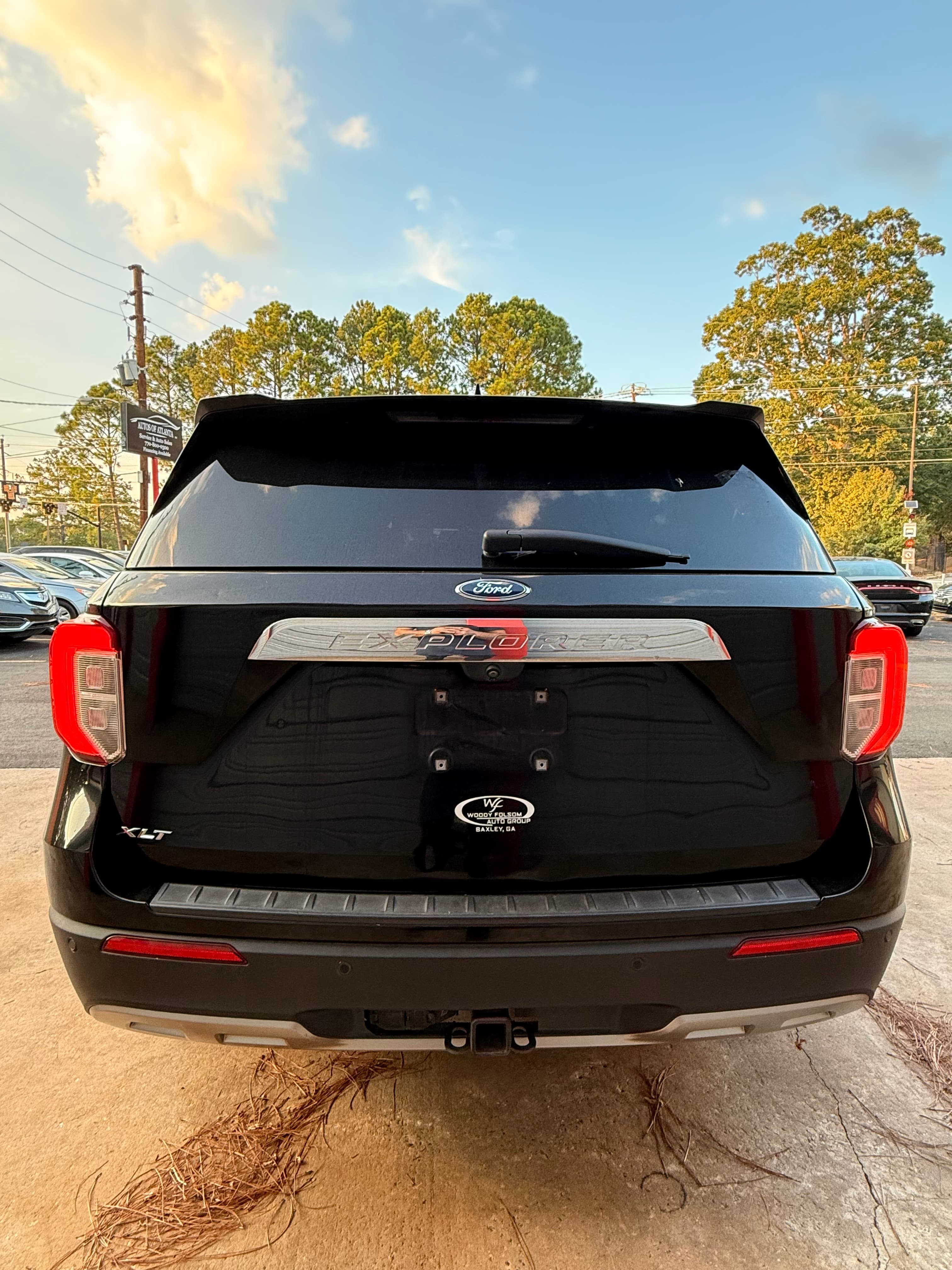 2021 Ford Explorer XLT - Photo 2