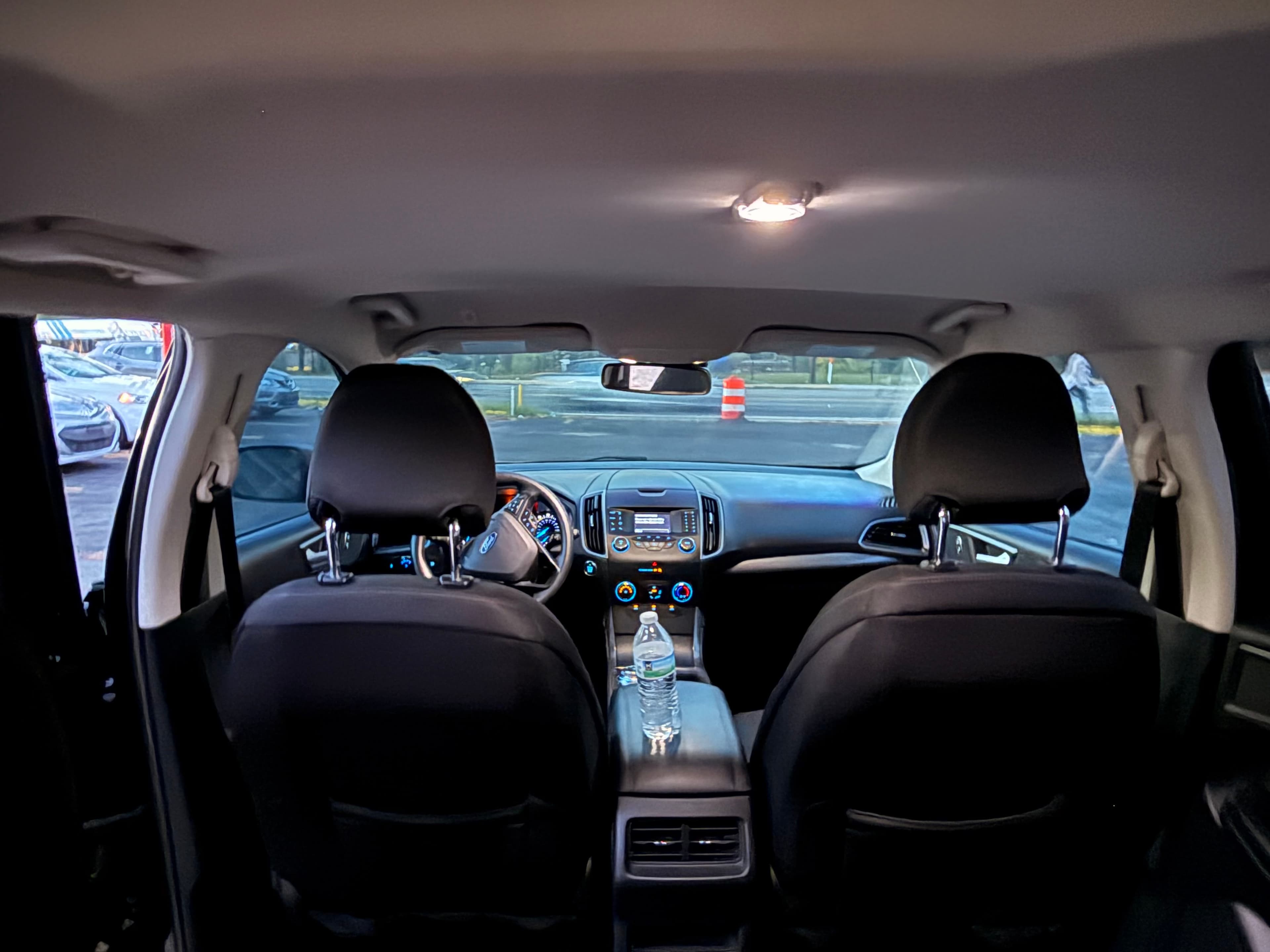 2019 Ford Edge SE - Photo 2