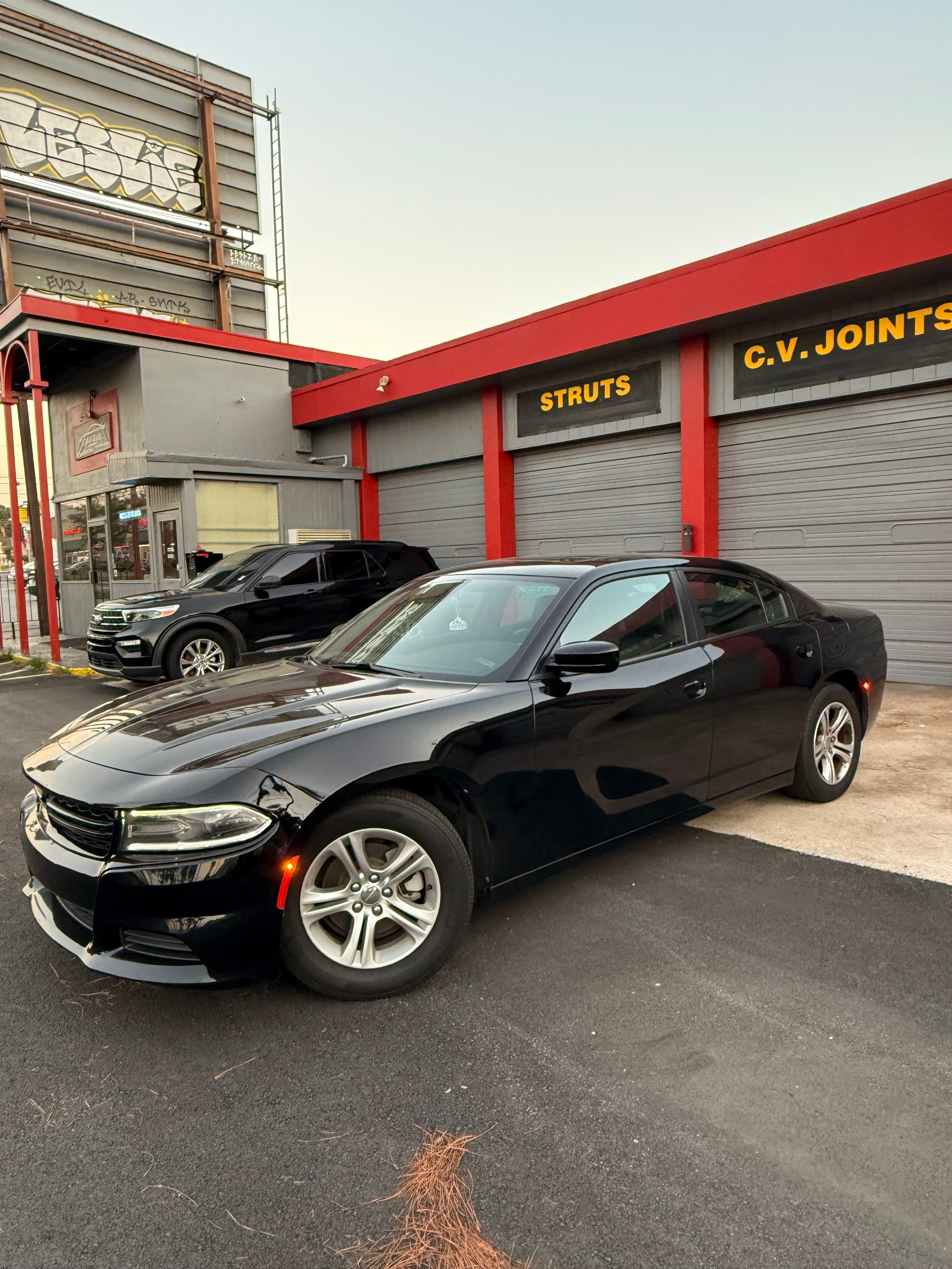 2021 Dodge Charger SXT - Photo 2